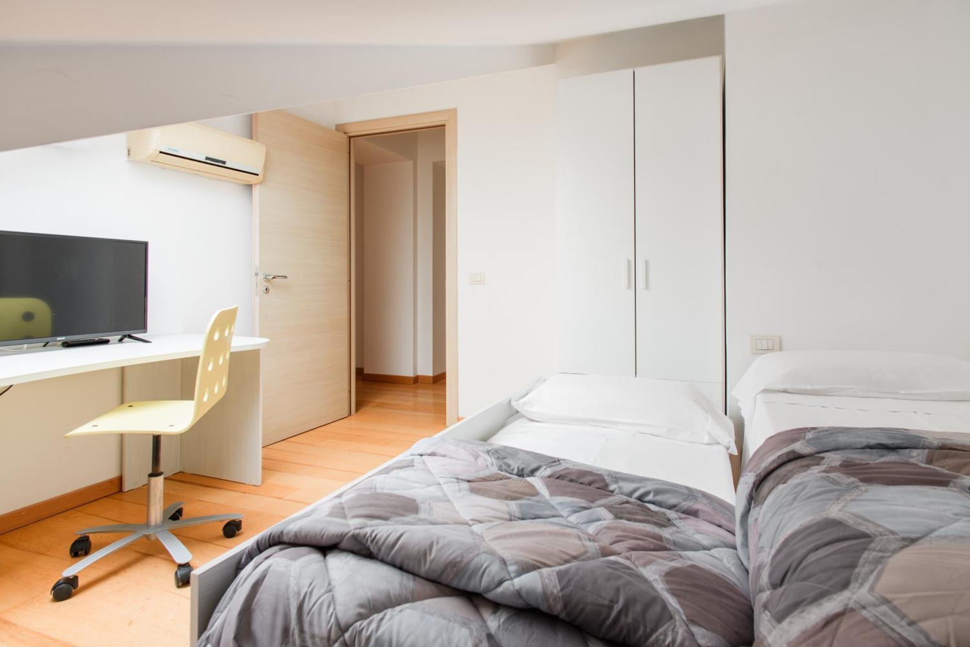 Appartement Napolidays Mansarda Garibaldi By Dimorra *
